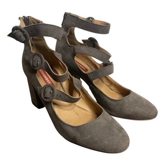 UNIONBAY Shoes - Unionbay Gray Faux Suede Triple Strap Mary Jane Block Heel Women's Size 7.5